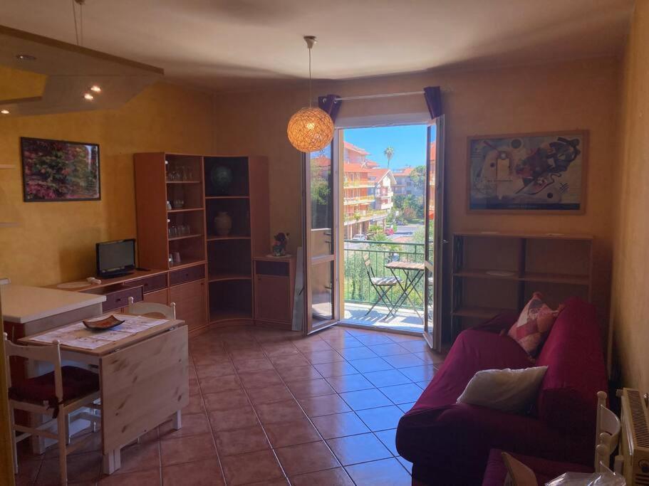 Апартаменты Casa Di Ro - Coloratissima A 300 Metri Dal Mare Сан-Бартоломео-аль-Маре Экстерьер фото